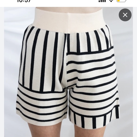 Geometric Sweater Shorts - Picture 1 of 3